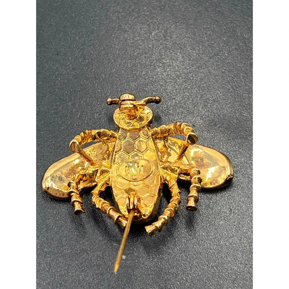 Kenneth Jay Lane KJL Signed Gold Tone Rhinestone Queen‎ Bee Blue Eyes Brooch Pin